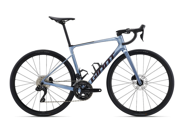 2025 Giant Defy Advanced 1
