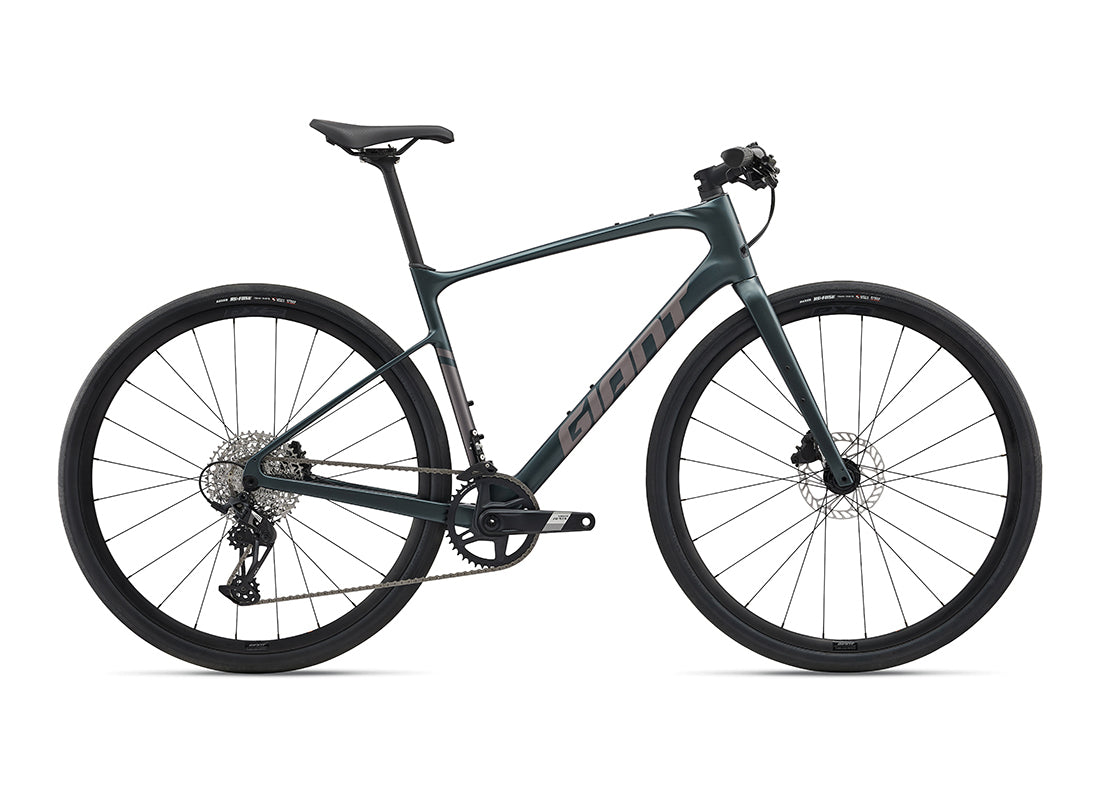 2025 Giant FastRoad AR Advanced 1