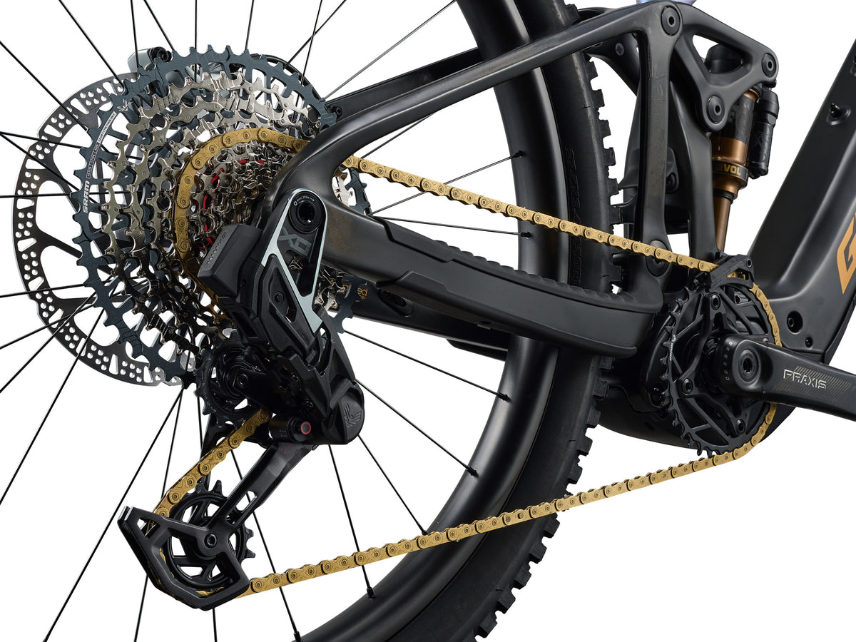 2027 Giant Trance Advanced E+ 0 Prismatic Haze - detail shot